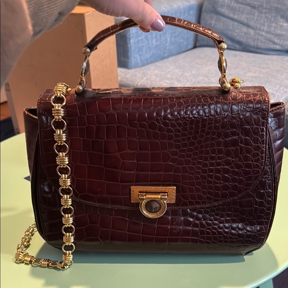 Gianni Versace Elegant Brown Crocodile-Embossed Handbag